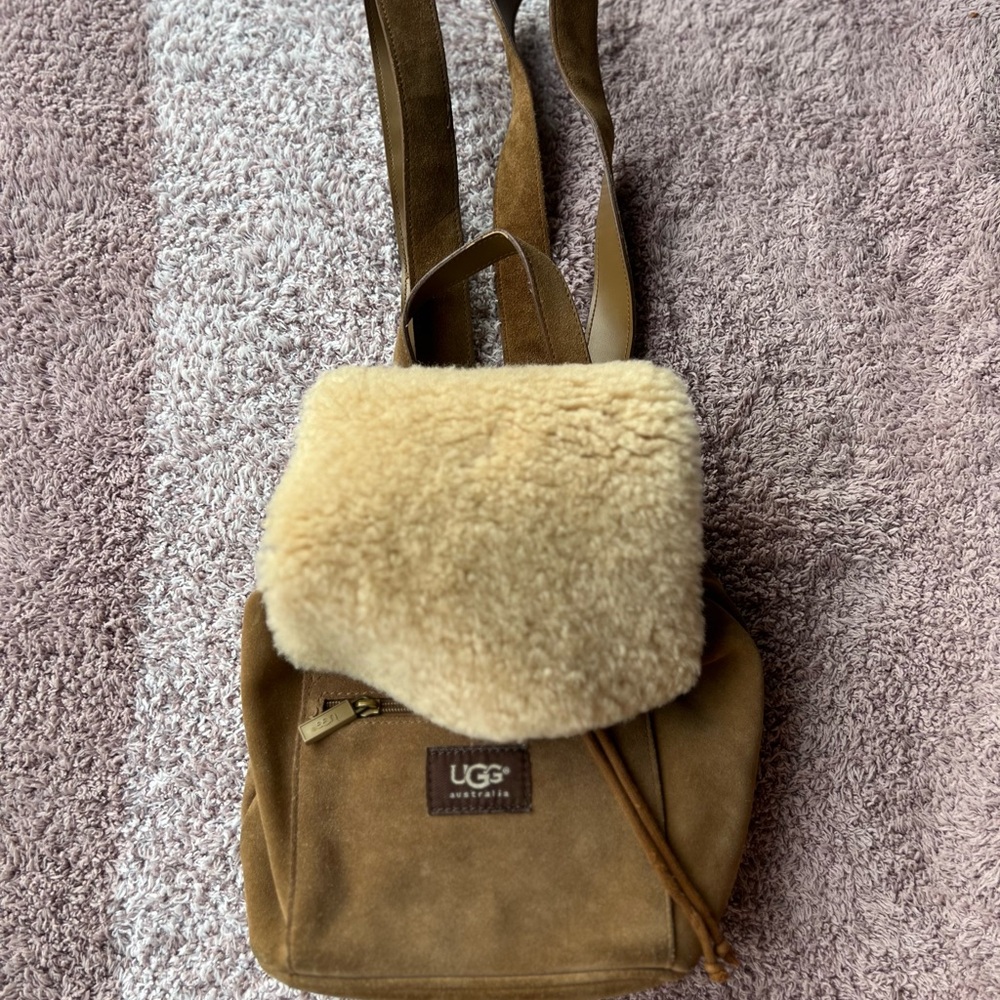 UGG Brown Shearling Suede Backpack 👜 NEVER USED